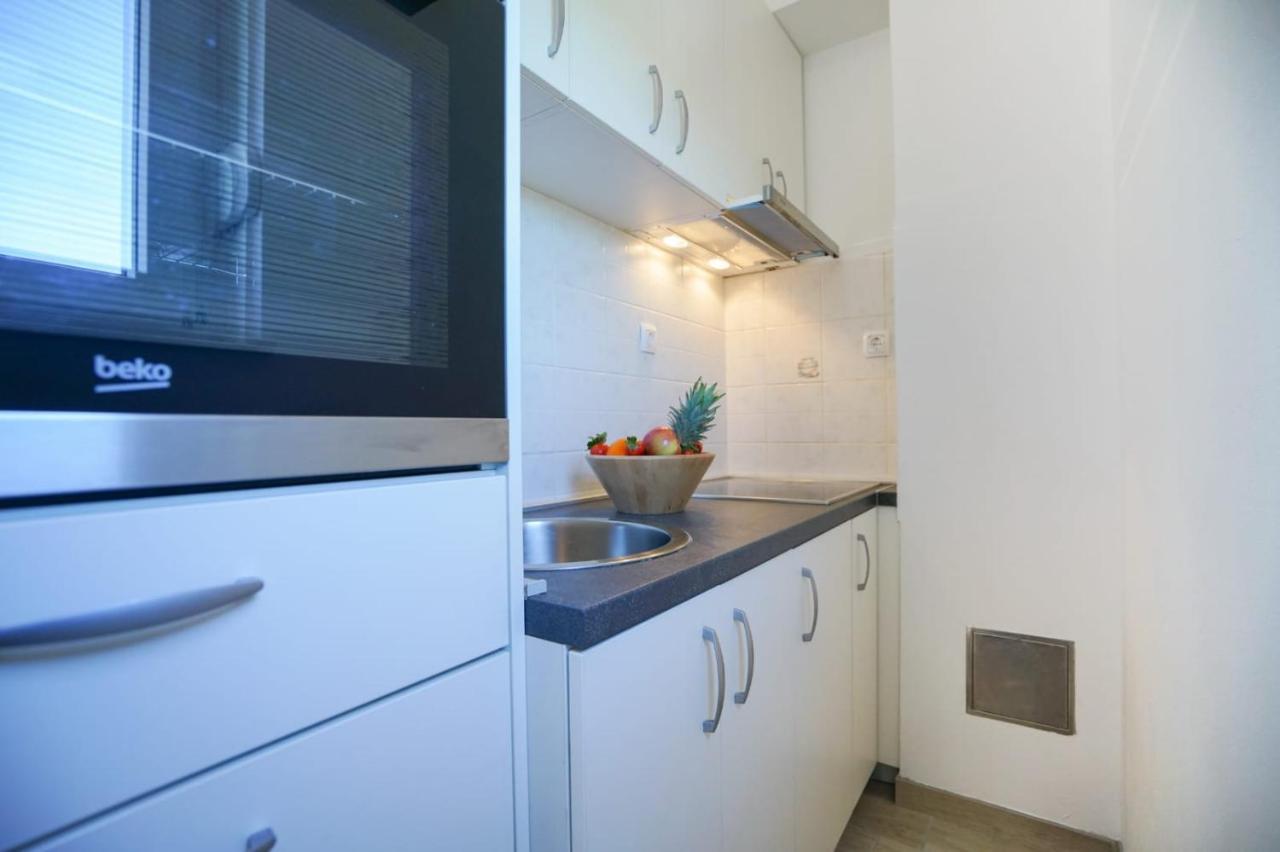 Apartment Nicol ザダル エクステリア 写真