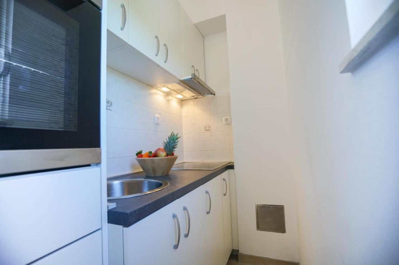 Apartment Nicol ザダル エクステリア 写真